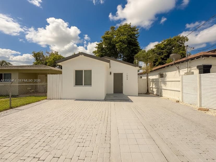 1558 NW 71st St, Miami FL 33147