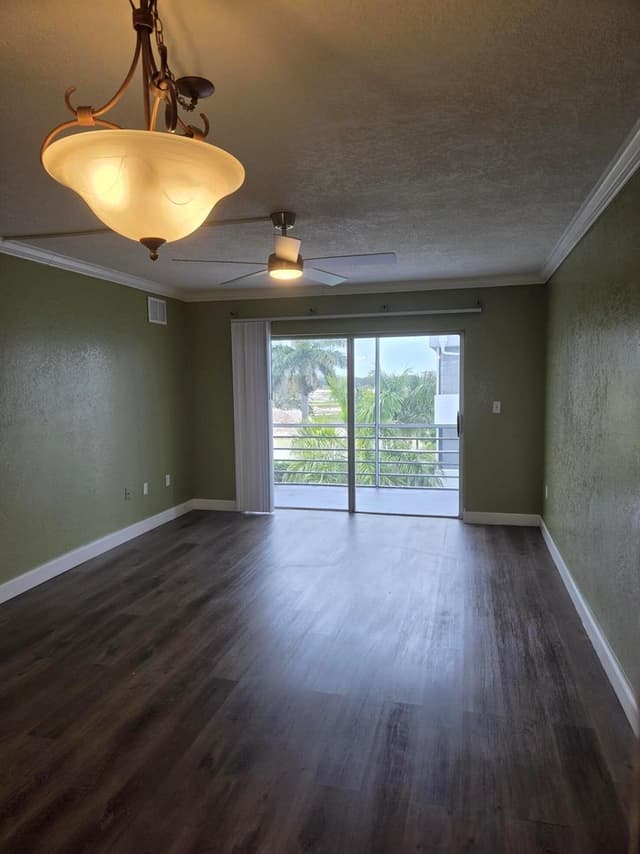 2998 Sunrise Lakes Drive E # 411, Sunrise FL 33322 - Sunrise, FL - Photo 6