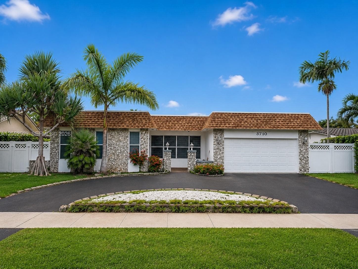 3710 N 54th Ave, Hollywood FL 33021 - Hollywood, FL - Photo 1