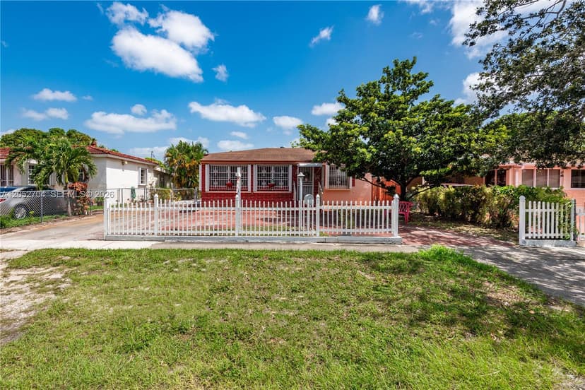 225 E 43rd St, Hialeah FL 33013