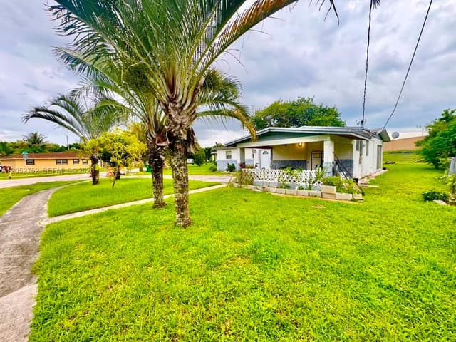 1201 NW 51st Ave, Lauderhill FL 33313 - Lauderhill, FL - Photo 3