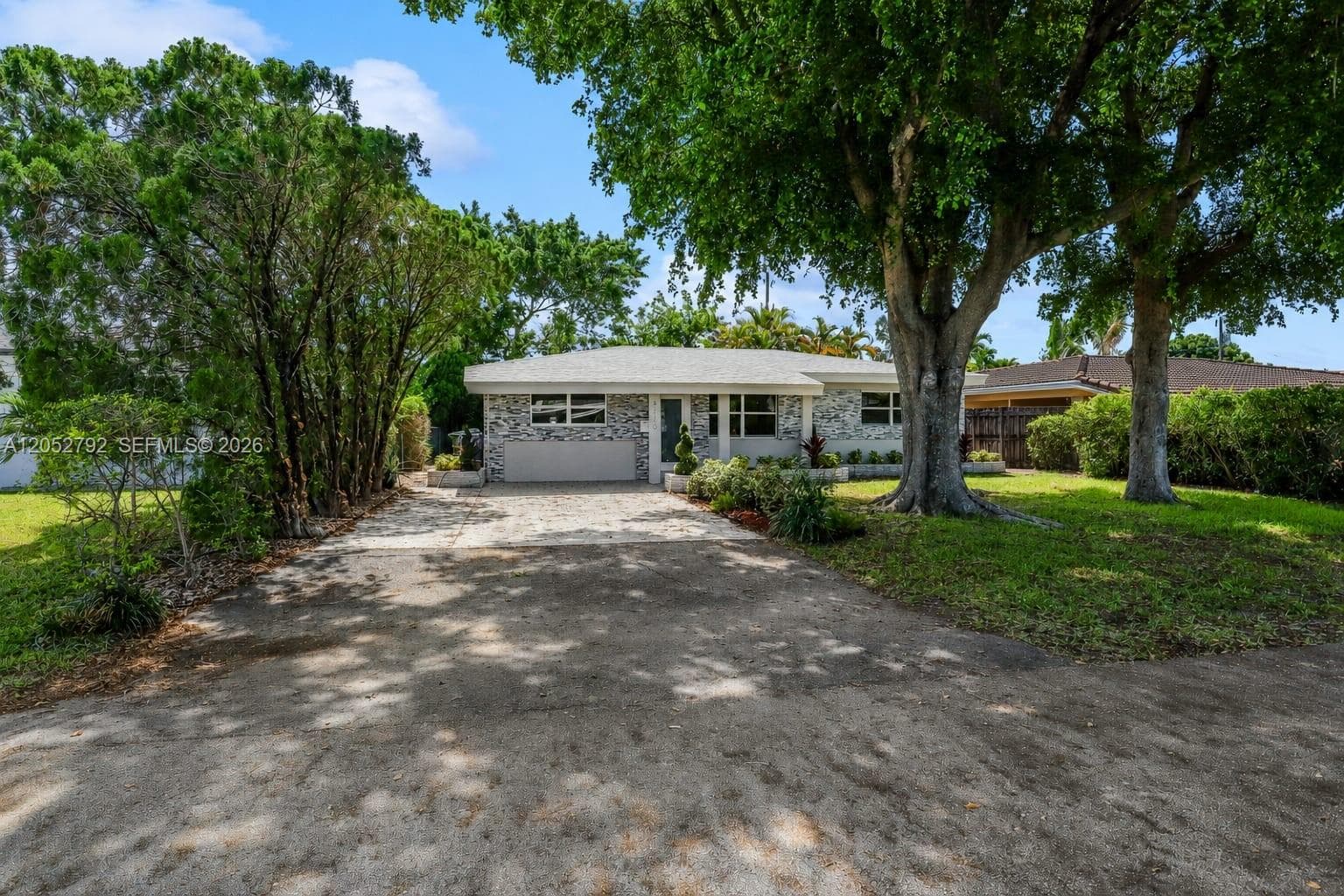 4730 NE 2nd Ave, Oakland Park FL 33334