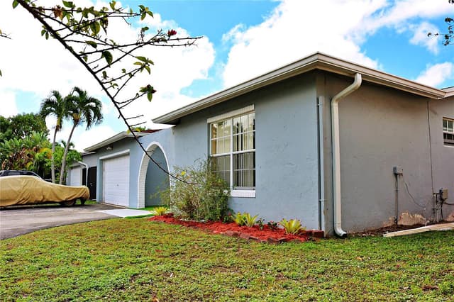2704 CANAL Road, Miramar FL 33025 - Miramar, FL - Photo 2