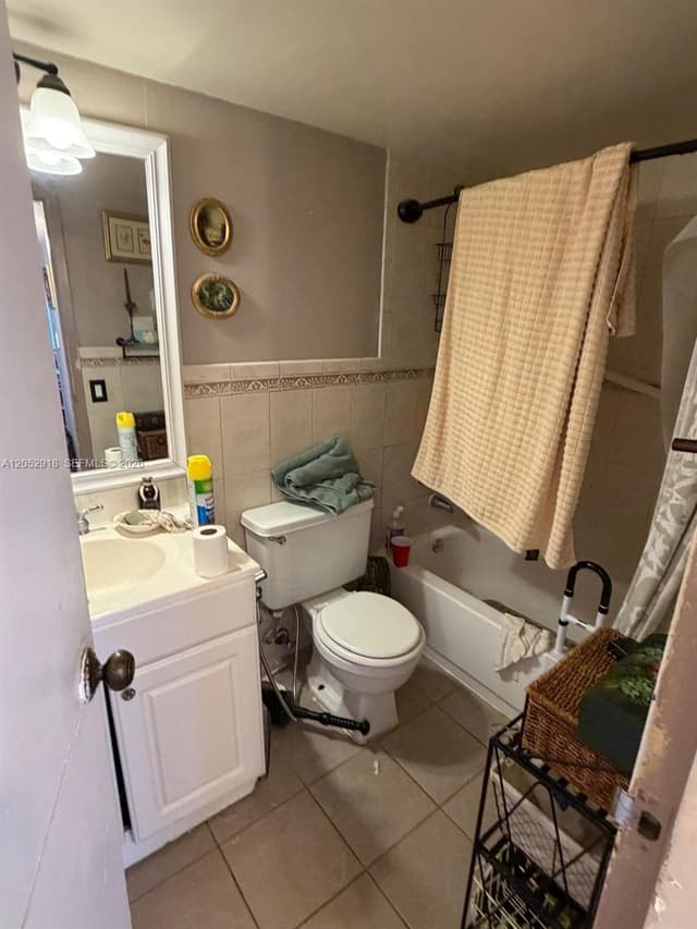 1335 W 68th St # 204, Hialeah FL 33014 - Hialeah, FL - Photo 6