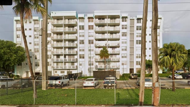 15600 NW 7th Avenue # 303, Miami FL 33169 - Miami, FL - Photo 2