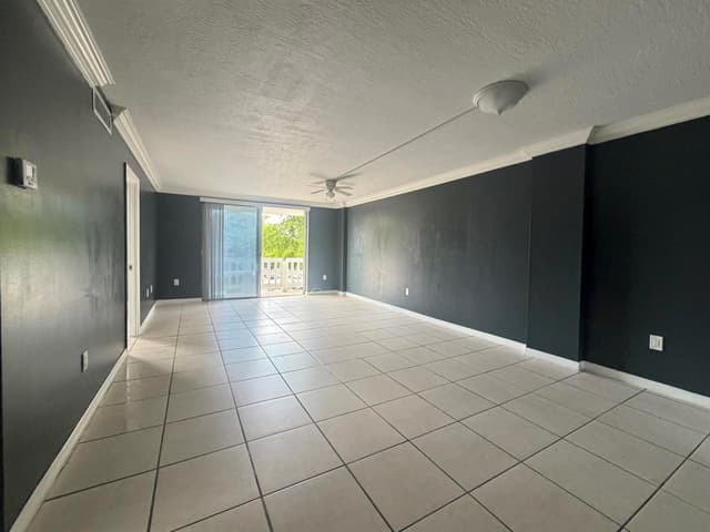 15600 NW 7th Avenue # 303, Miami FL 33169 - Miami, FL - Photo 3