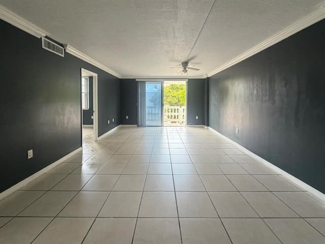 15600 NW 7th Avenue # 303, Miami FL 33169 - Miami, FL - Photo 4