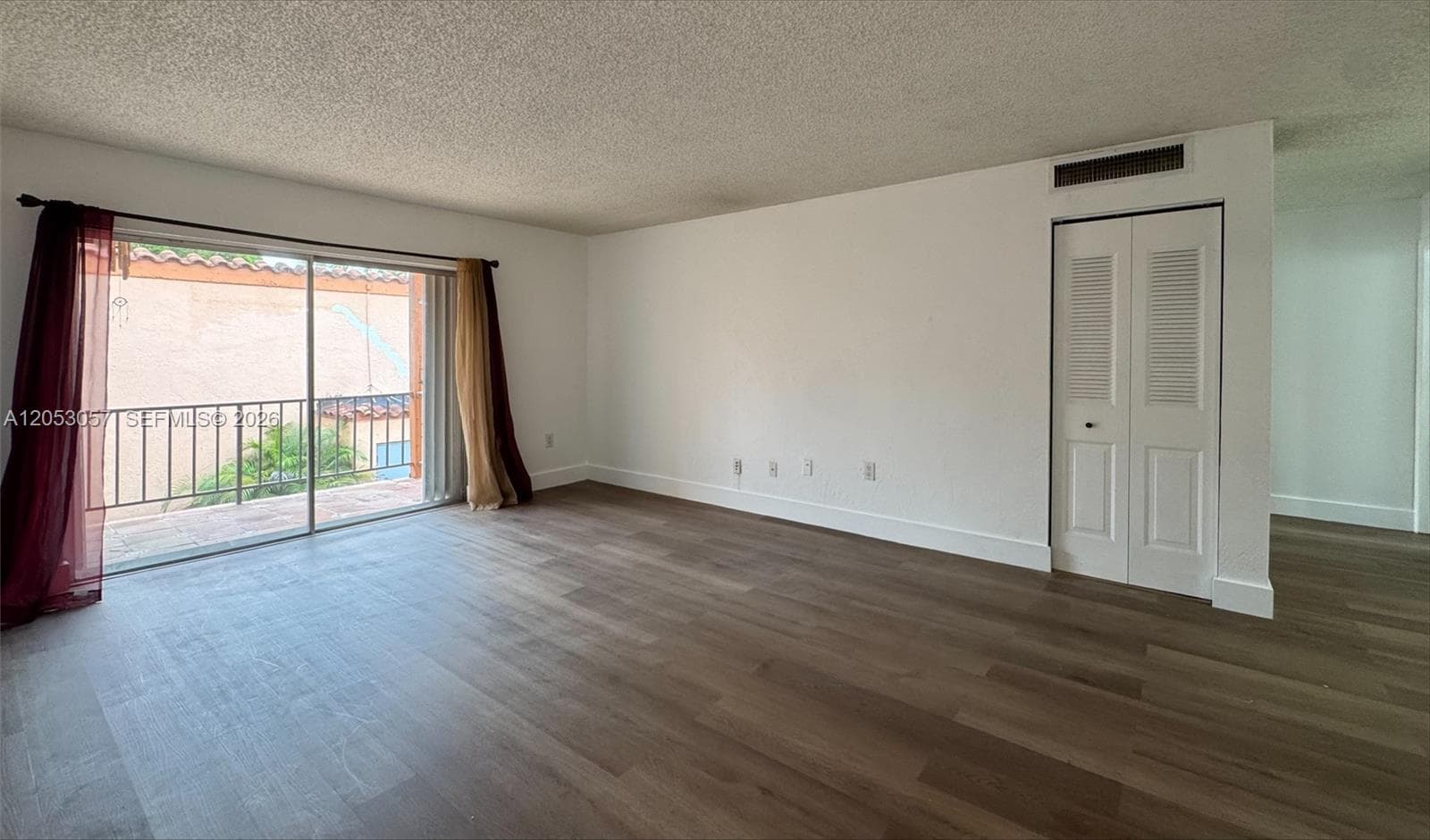 7208 Fairway Dr # I14, Miami Lakes FL 33014