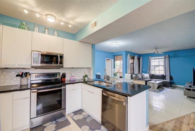 11856 NW 11th St # 11856, Pembroke Pines FL 33026 - Pembroke Pines, FL - Photo 7