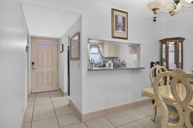 12022 W Greenway Drive # 201, Royal Palm Beach FL 33411 - Royal Palm Beach, FL - Photo 7