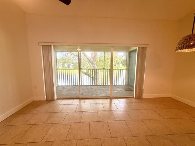 7206 Glenmoor Drive, West Palm Beach FL 33409 - West Palm Beach, FL - Photo 7