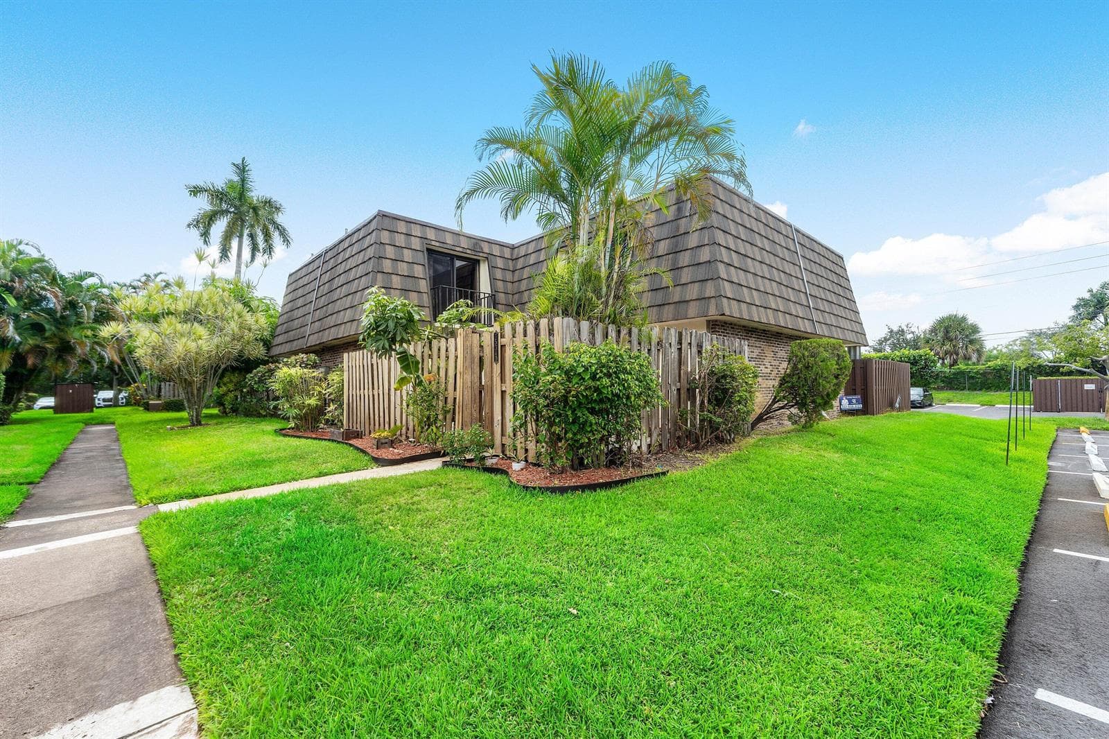 1534 FOREST LAKES Circle # D, West Palm Beach FL 33406