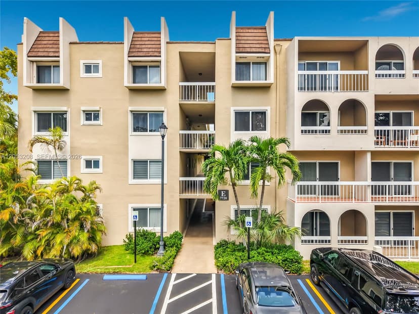 7722 Camino Real # E304, Miami FL 33143