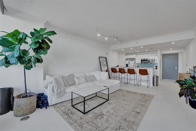 601 NE 36th St # 811, Miami FL 33137 - Miami, FL - Photo 2