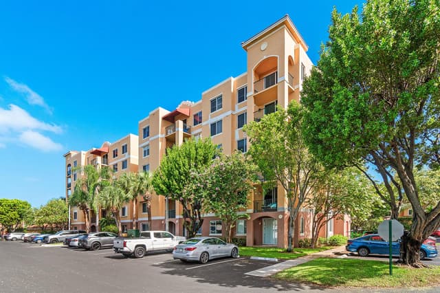 1000 Scotia Drive # 102, Hypoluxo FL 33462 - Hypoluxo, FL - Photo 2