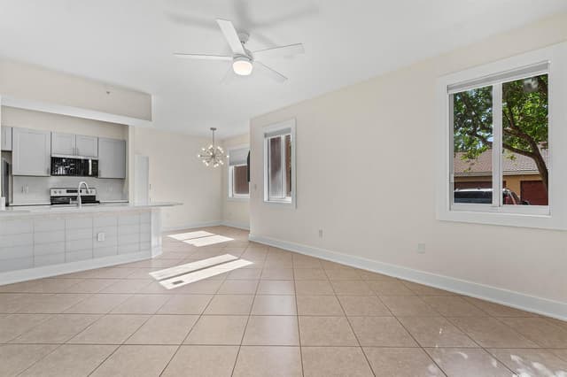 1000 Scotia Drive # 102, Hypoluxo FL 33462 - Hypoluxo, FL - Photo 6