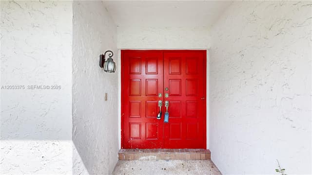 251 NW 92nd Ave, Coral Springs FL 33071 - Coral Springs, FL - Photo 5