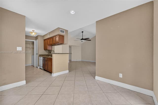 995 Riverside Dr # 120, Coral Springs FL 33071 - Coral Springs, FL - Photo 7