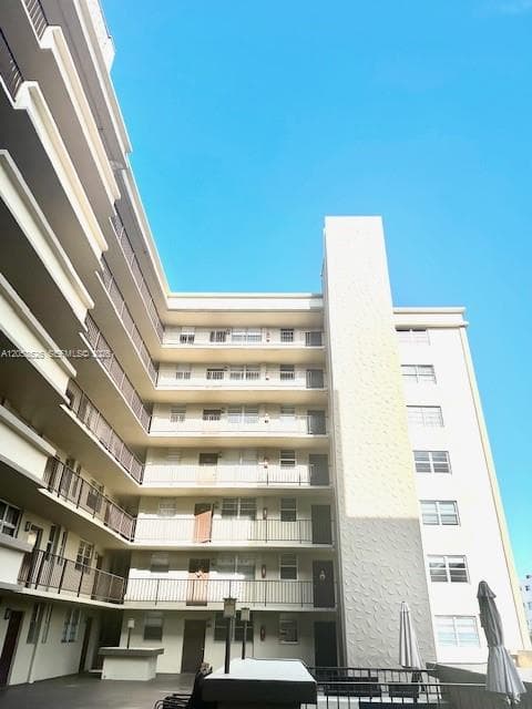 1811 Jefferson St # 210, Hollywood FL 33020