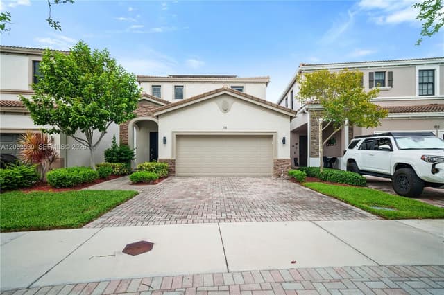 918 NE 191st St, Miami FL 33179 - Miami, FL - Photo 2