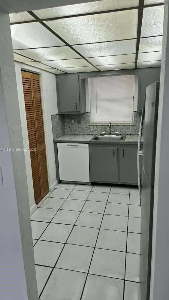 13707 Kendale Lakes Cir, Miami FL 33183 - Miami, FL - Photo 7