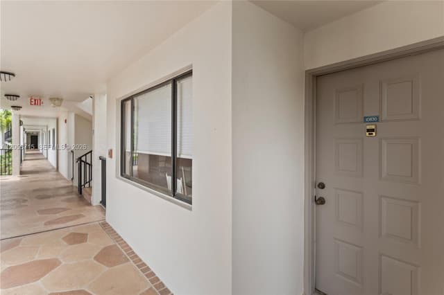 10830 W Clairmont Cir # 206, Tamarac FL 33321 - Tamarac, FL - Photo 2