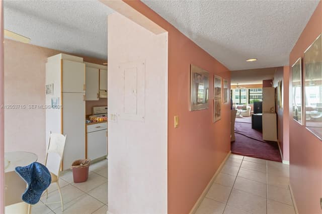 10830 W Clairmont Cir # 206, Tamarac FL 33321 - Tamarac, FL - Photo 4