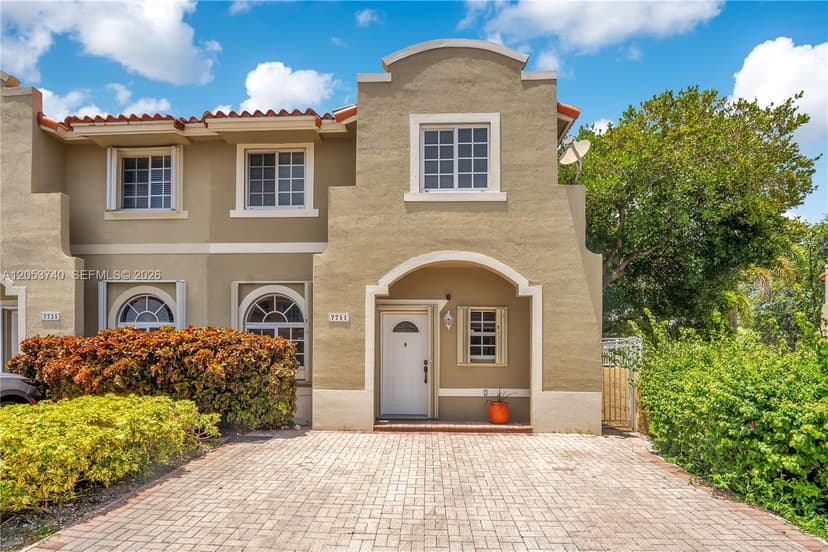 7711 SW 94th Ter, Miami FL 33156