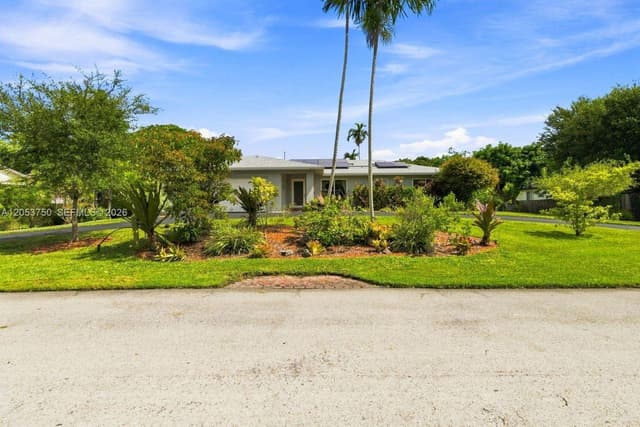 8445 SW 181st Ter, Palmetto Bay FL 33157 - Palmetto Bay, FL - Photo 3