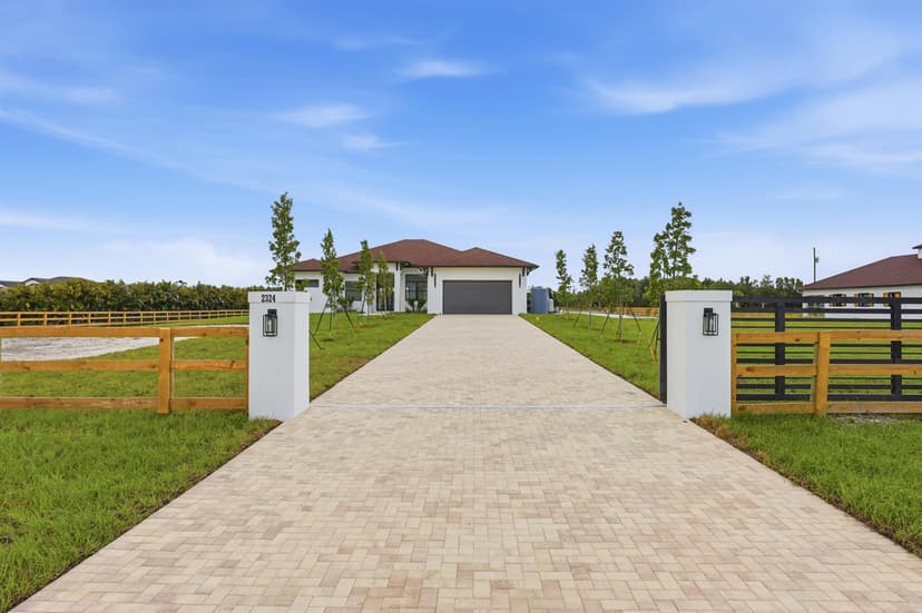 2324 Deer Run Trail, Loxahatchee FL 33470
