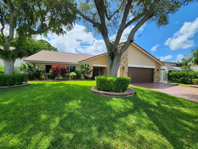 7401 CORKWOOD Terrace, Tamarac FL 33321