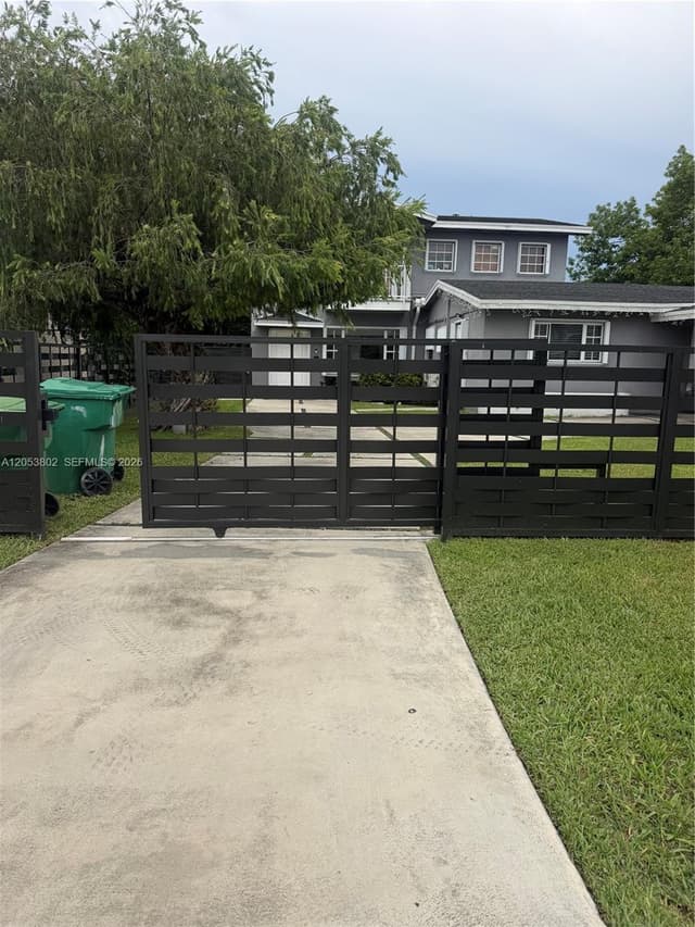 440-442 SW 81st Ave, Miami FL 33144 - Miami, FL - Photo 4