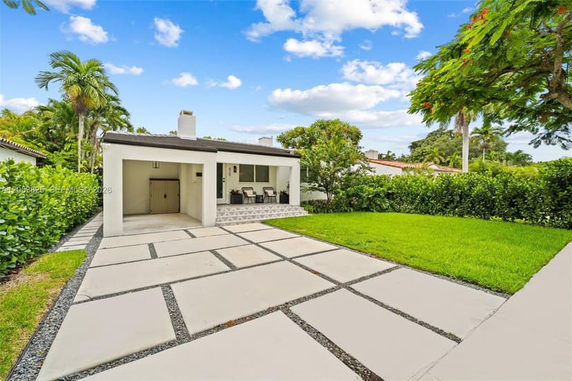 829 Granada Groves Ct, Coral Gables FL 33134