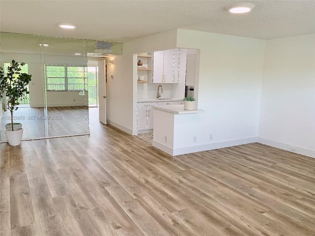 101 SW 132nd Way # 413J, Pembroke Pines FL 33027 - Pembroke Pines, FL - Photo 4