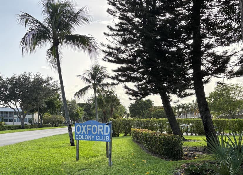 209 OXFORD 200, West Palm Beach FL 33417