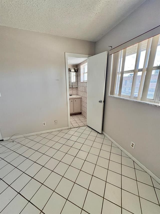 209 OXFORD 200, West Palm Beach FL 33417 - West Palm Beach, FL - Photo 5