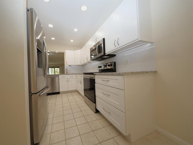 10187 Mangrove Drive # 104, Boynton Beach FL 33437 - Boynton Beach, FL - Photo 6