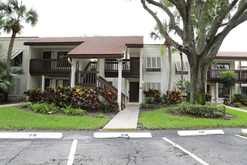 10187 Mangrove Drive # 104, Boynton Beach FL 33437