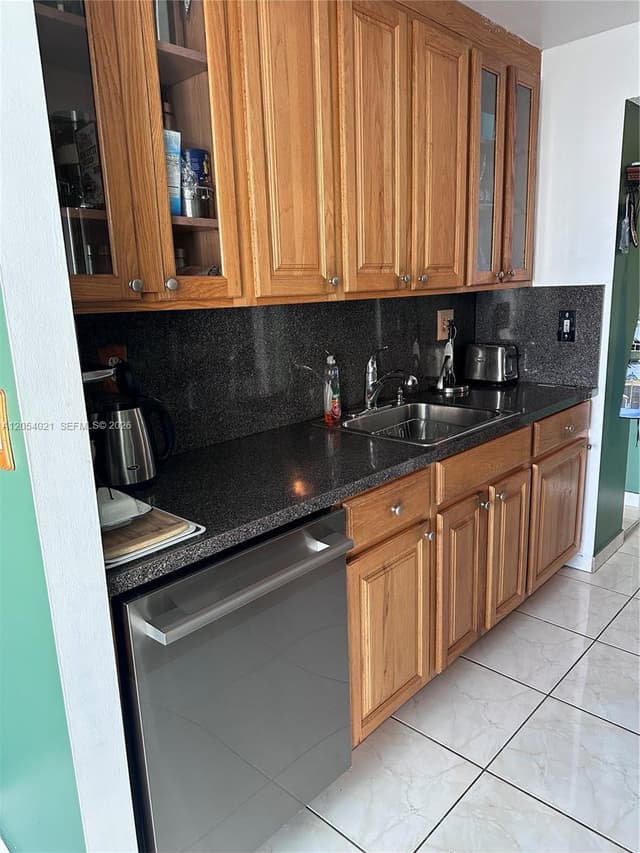 231 174th St # 1905, Sunny Isles Beach FL 33160 - Sunny Isles Beach, FL - Photo 2