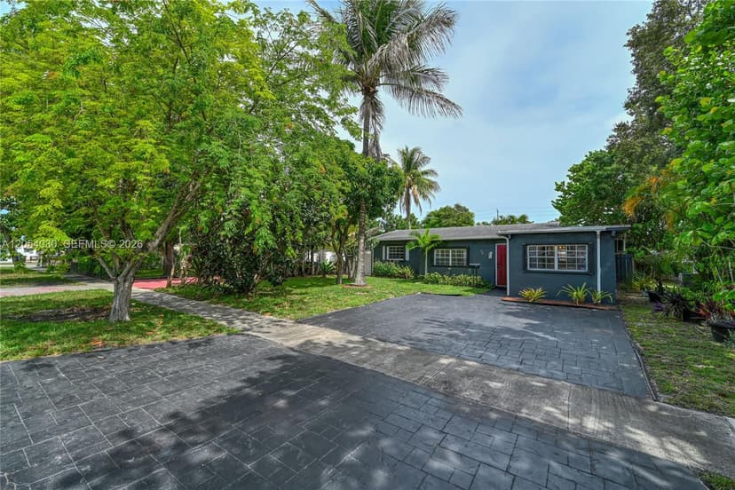 76 NE 170th St, North Miami Beach FL 33162