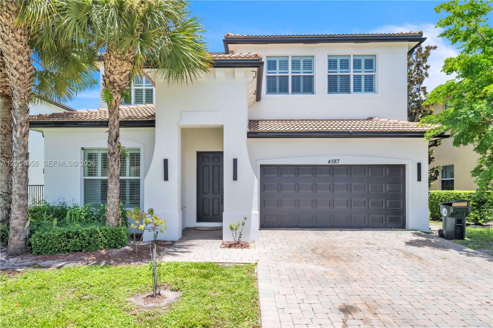 4587 San Mellina Dr, Coconut Creek FL 33073