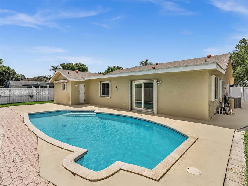 10149 S 21st St, Pembroke Pines FL 33026