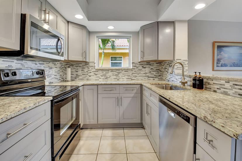 11161 Sangria Court, Boca Raton FL 33498