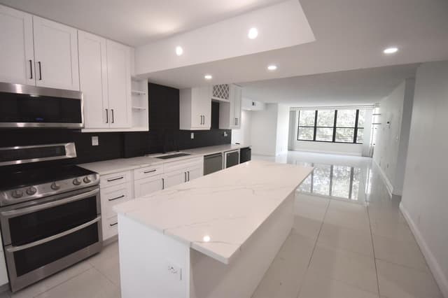 2768 S Carambola Circle S # 302, Coconut Creek FL 33066 - Coconut Creek, FL - Photo 5