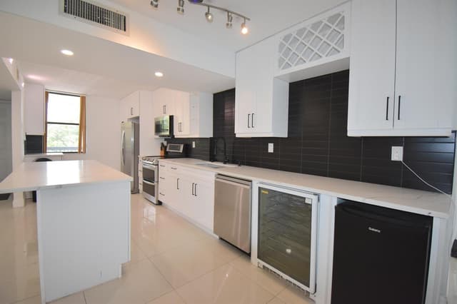 2768 S Carambola Circle S # 302, Coconut Creek FL 33066 - Coconut Creek, FL - Photo 4
