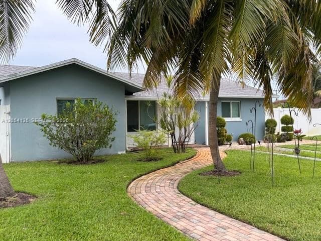 903 NW 6th Ave, Boynton Beach FL 33426