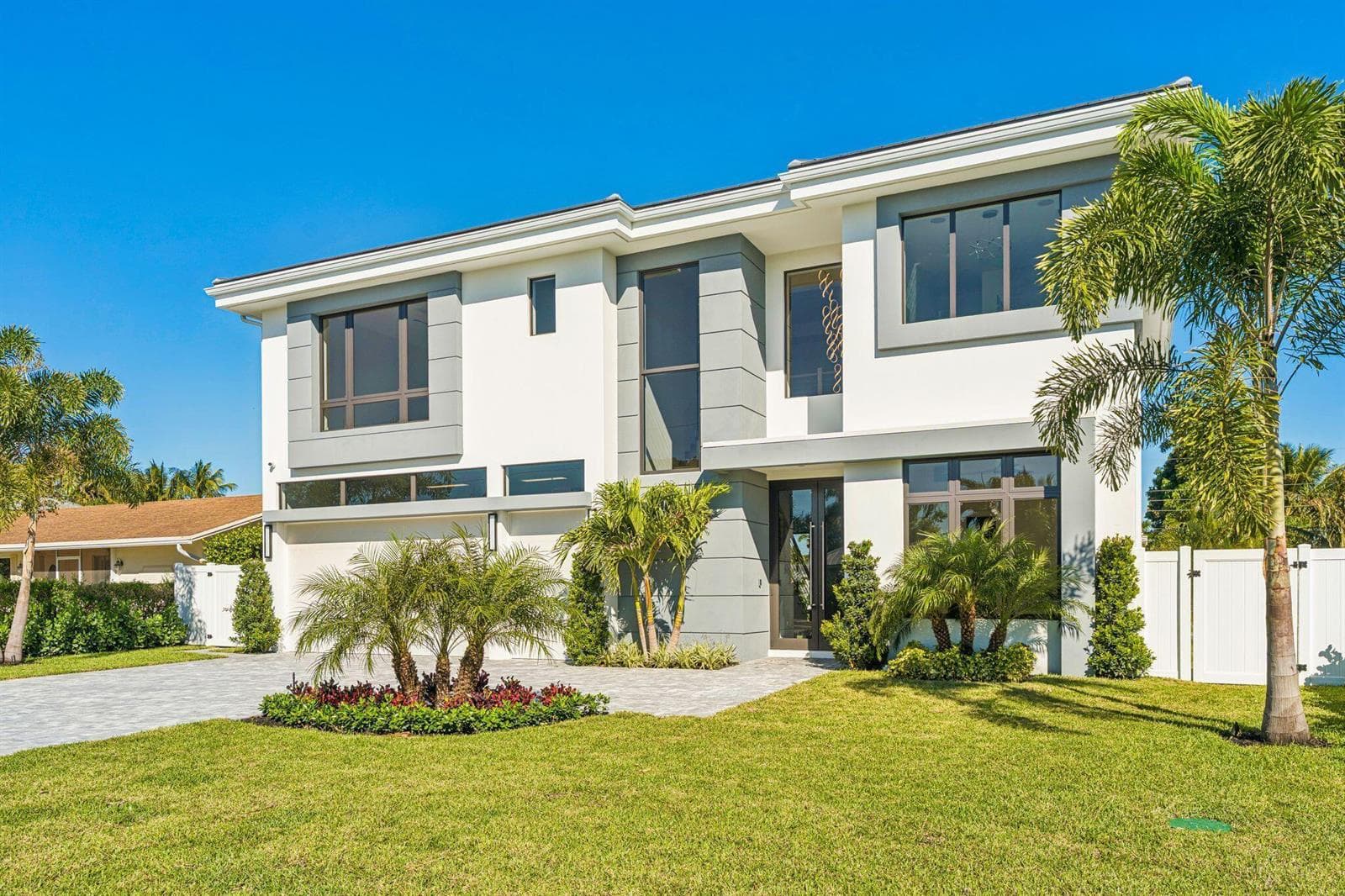 261 NW 8th Street, Boca Raton FL 33432 - Boca Raton, FL - Photo 1