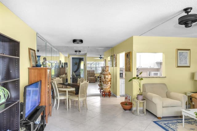 9 Prescott A # 9, Deerfield Beach FL 33442 - Deerfield Beach, FL - Photo 4