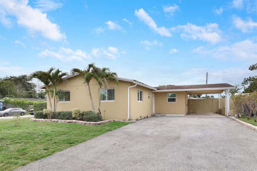 827 Caroline Avenue, West Palm Beach FL 33413
