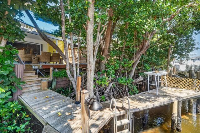 622 Mariners Way, Boynton Beach FL 33435
